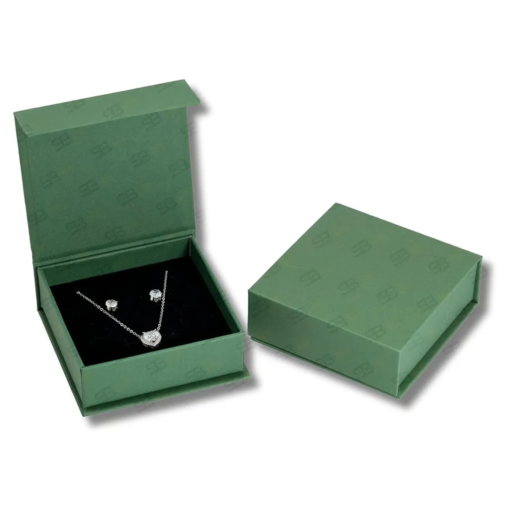 Jewelry-Boxes-with-Inserts1.webp